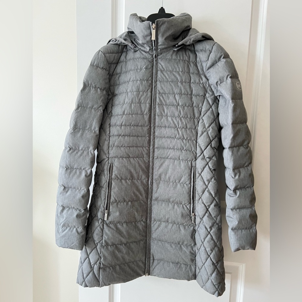 Michael Kors Gray Puffer Coat with Quilted Design